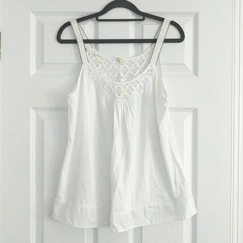 Flowy white tank top